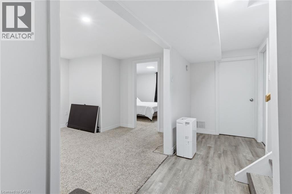 27 Blenheim Drive, Stoney Creek, Ontario  L8E 1W1 - Photo 23 - 40797049