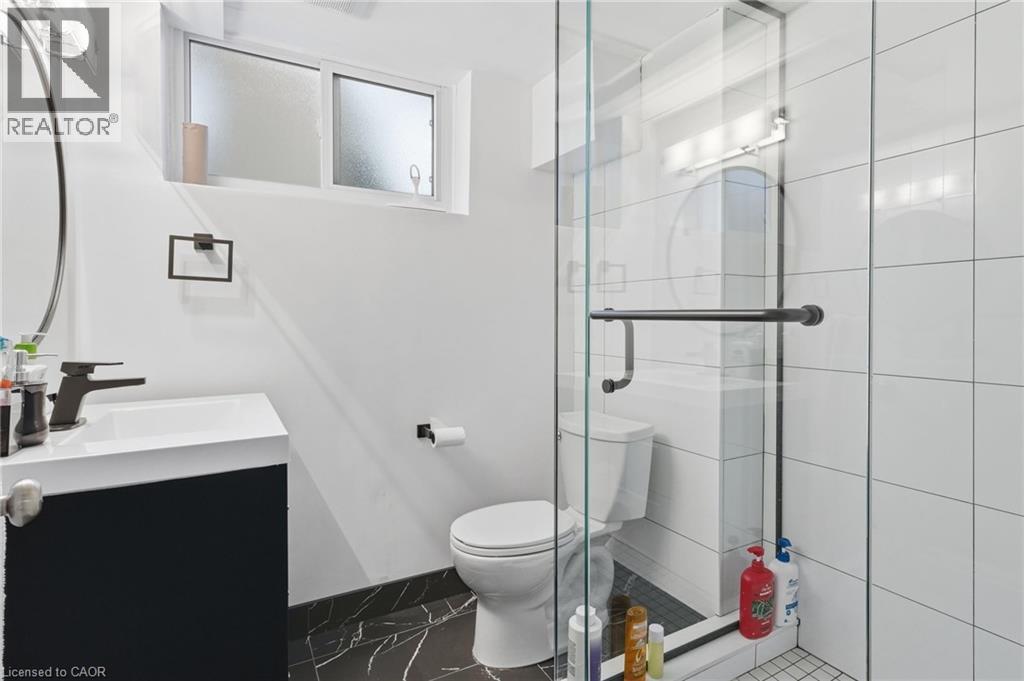 27 Blenheim Drive, Stoney Creek, Ontario  L8E 1W1 - Photo 32 - 40797049