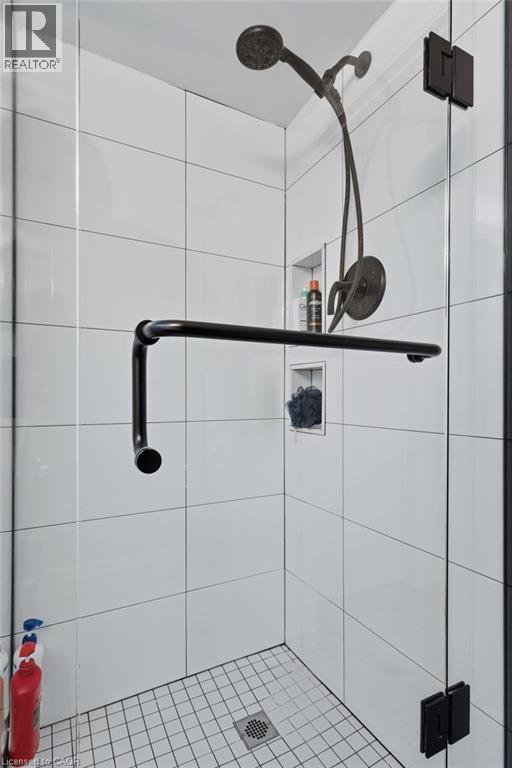 27 Blenheim Drive, Stoney Creek, Ontario  L8E 1W1 - Photo 33 - 40797049