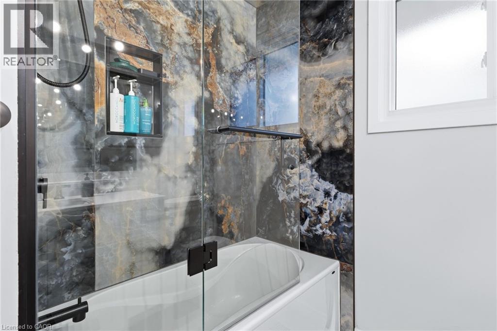 27 Blenheim Drive, Stoney Creek, Ontario  L8E 1W1 - Photo 19 - 40797049