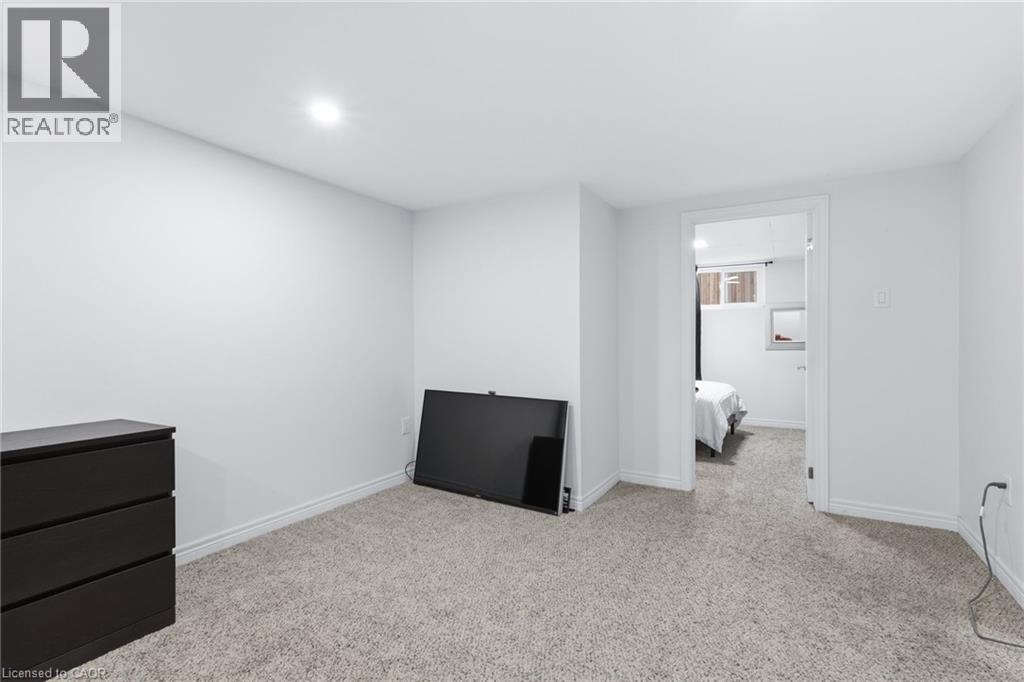 27 Blenheim Drive, Stoney Creek, Ontario  L8E 1W1 - Photo 25 - 40797049