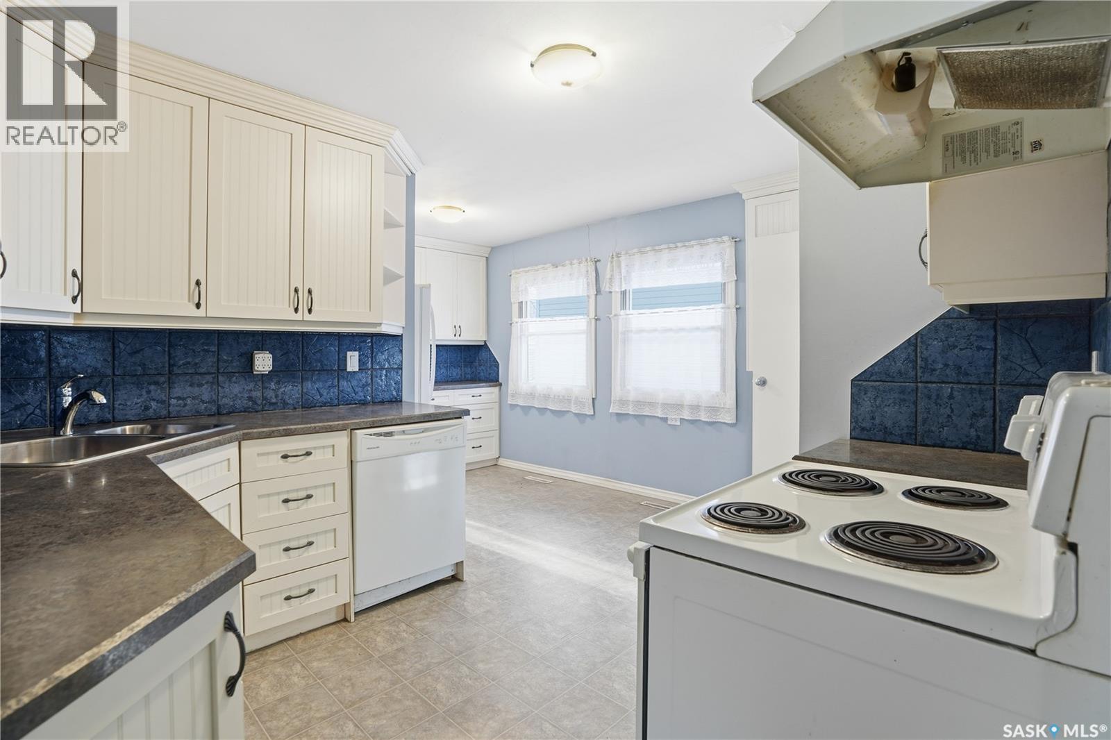 3921 Qu'appelle Drive, Regina, Saskatchewan  S4S 0E1 - Photo 18 - SK026440