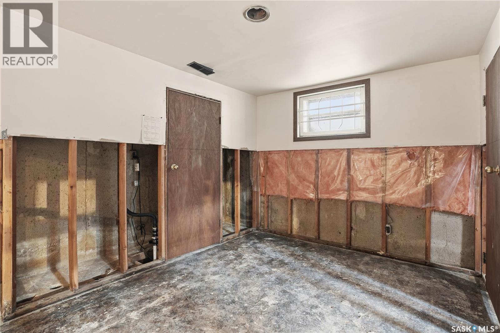 3921 Qu'appelle Drive, Regina, Saskatchewan  S4S 0E1 - Photo 33 - SK026440