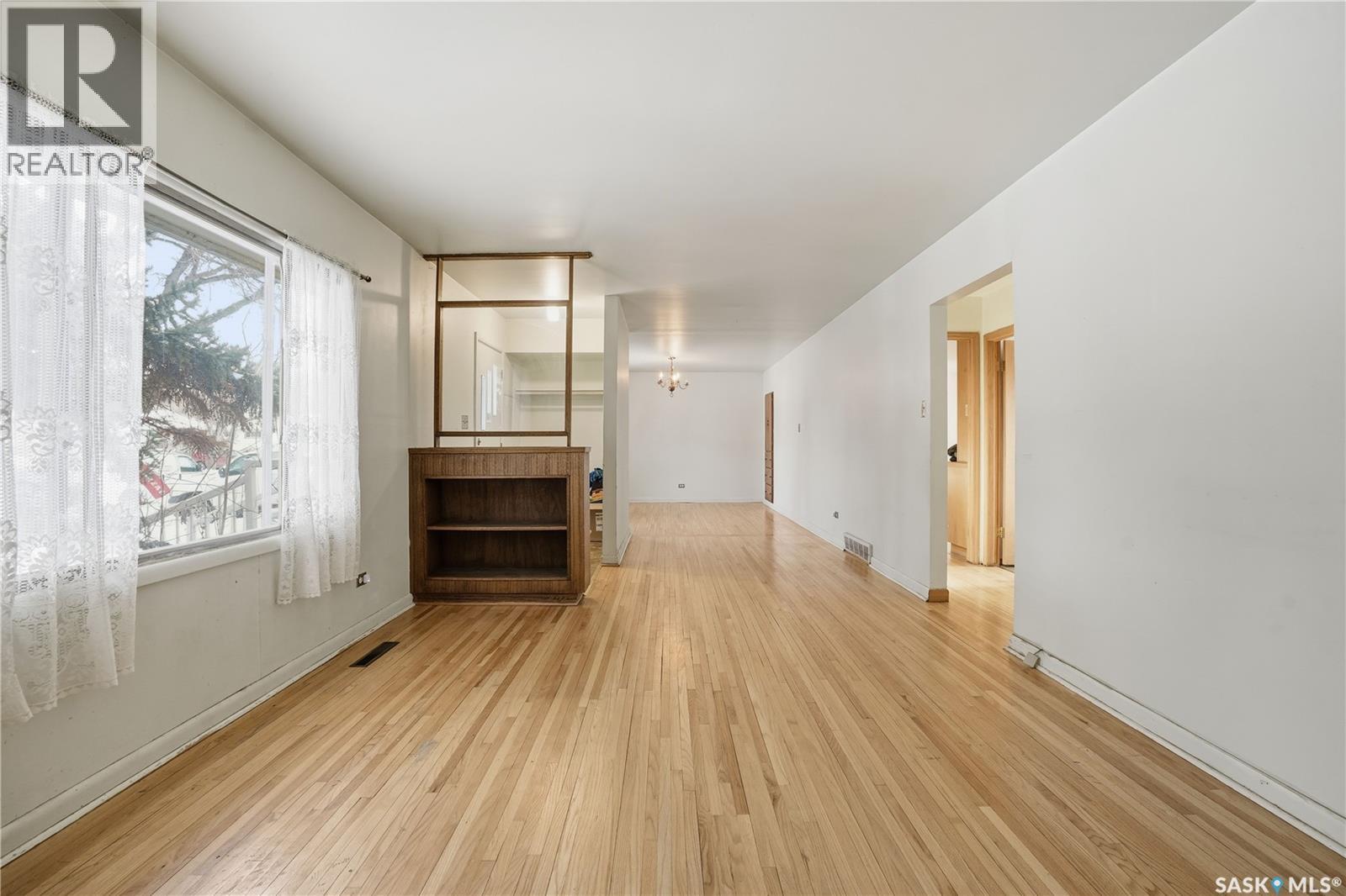 3921 Qu'appelle Drive, Regina, Saskatchewan  S4S 0E1 - Photo 7 - SK026440