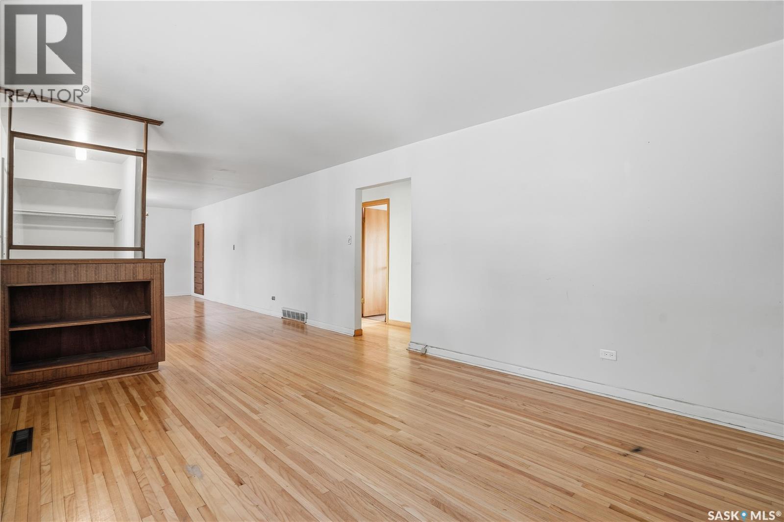 3921 Qu'appelle Drive, Regina, Saskatchewan  S4S 0E1 - Photo 8 - SK026440