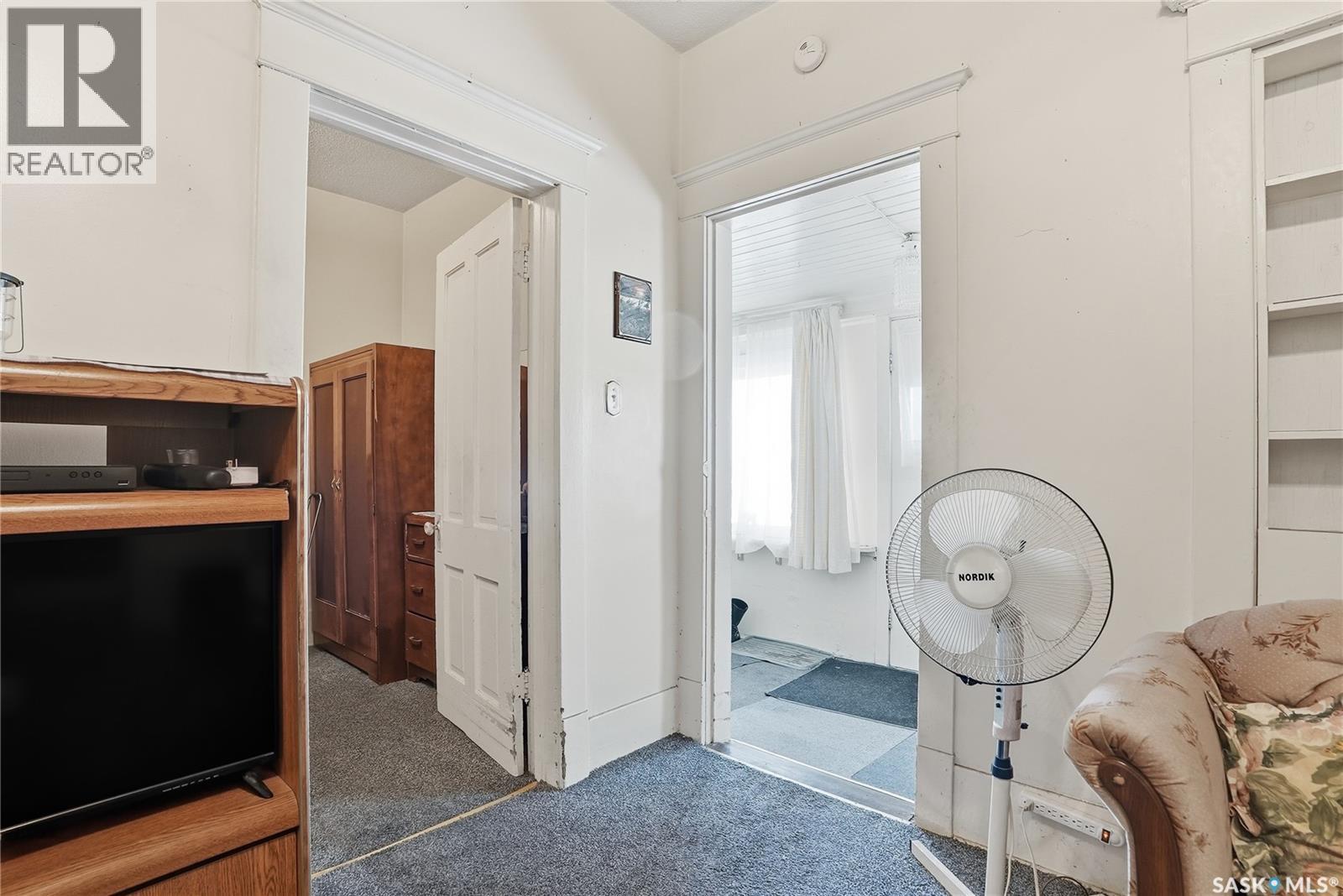 129 K Avenue S, Saskatoon, Saskatchewan  S7M 2C5 - Photo 7 - SK026302