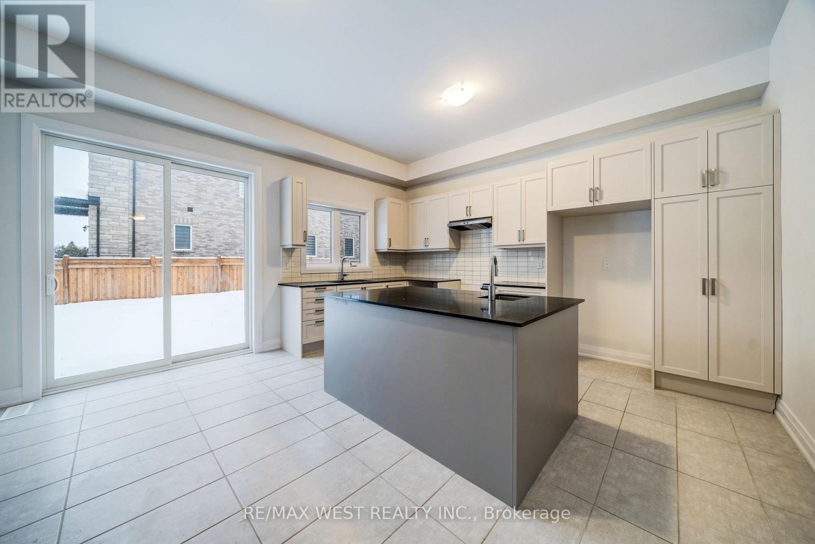 3 Speciosa Street, Richmond Hill, Ontario  L4E 2Y5 - Photo 14 - N12676574