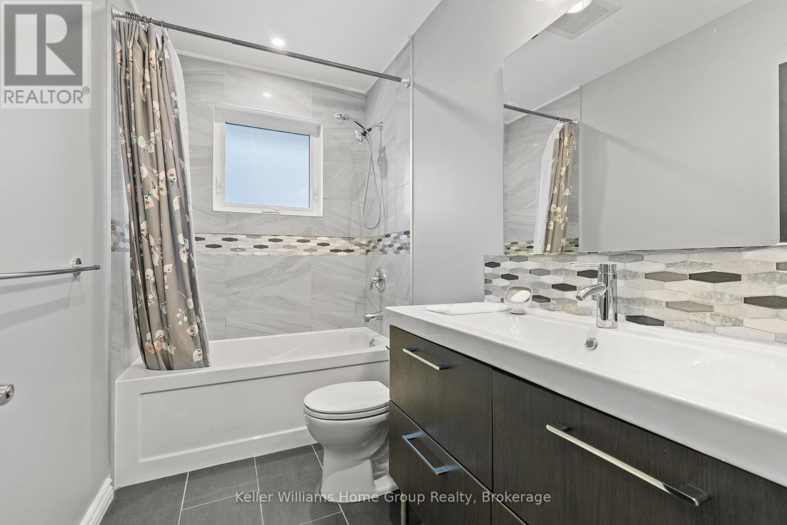 132 June Street, Hamilton, Ontario  L9A 2R9 - Photo 25 - X12676830