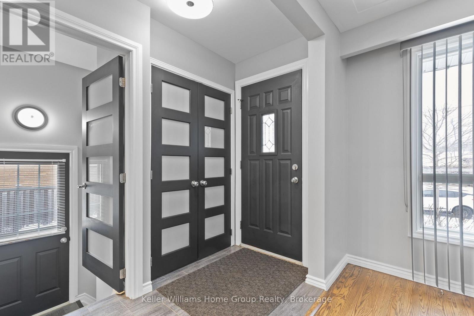 132 June Street, Hamilton, Ontario  L9A 2R9 - Photo 6 - X12676830