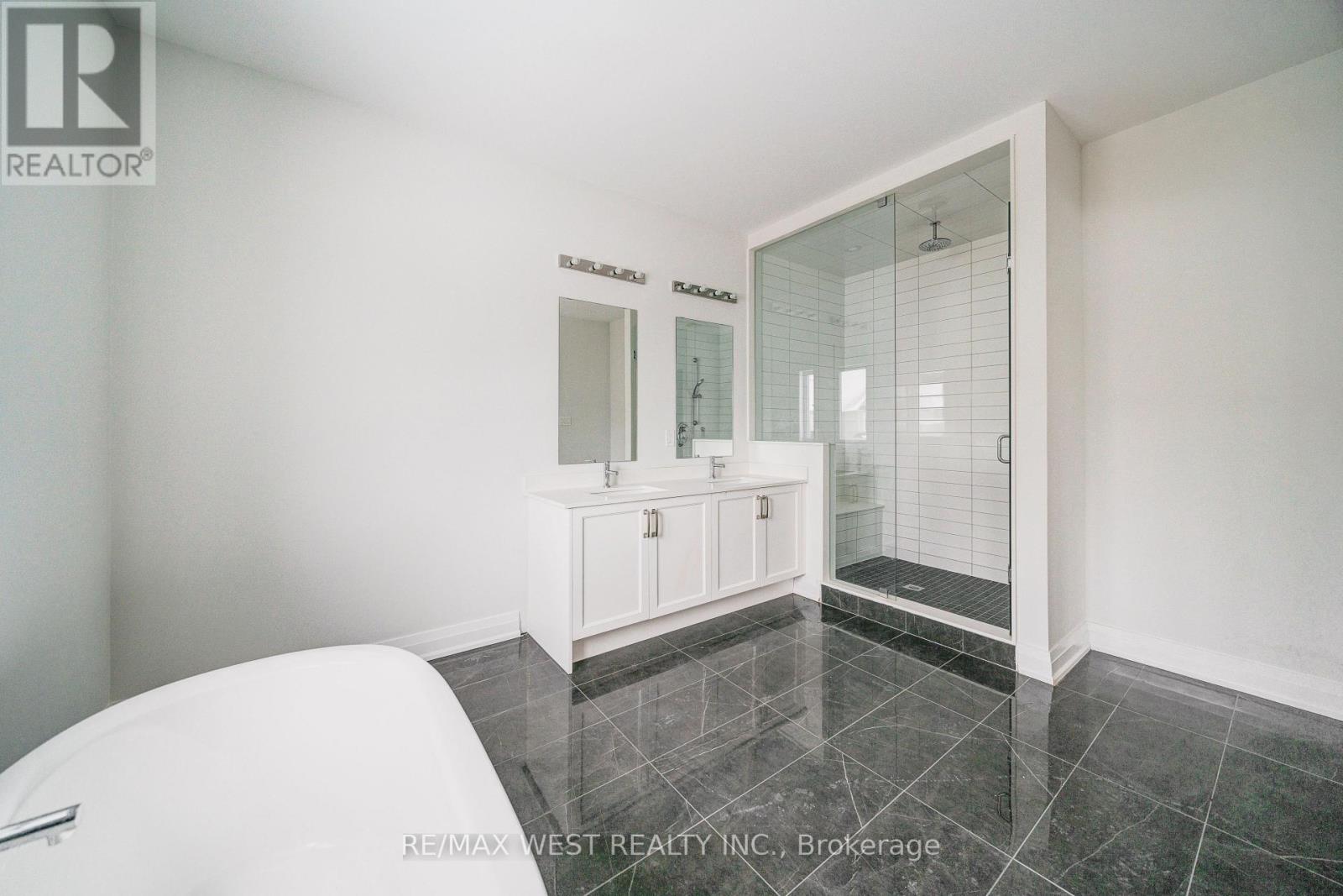 3 Speciosa Street, Richmond Hill, Ontario  L4E 2Y5 - Photo 28 - N12676574