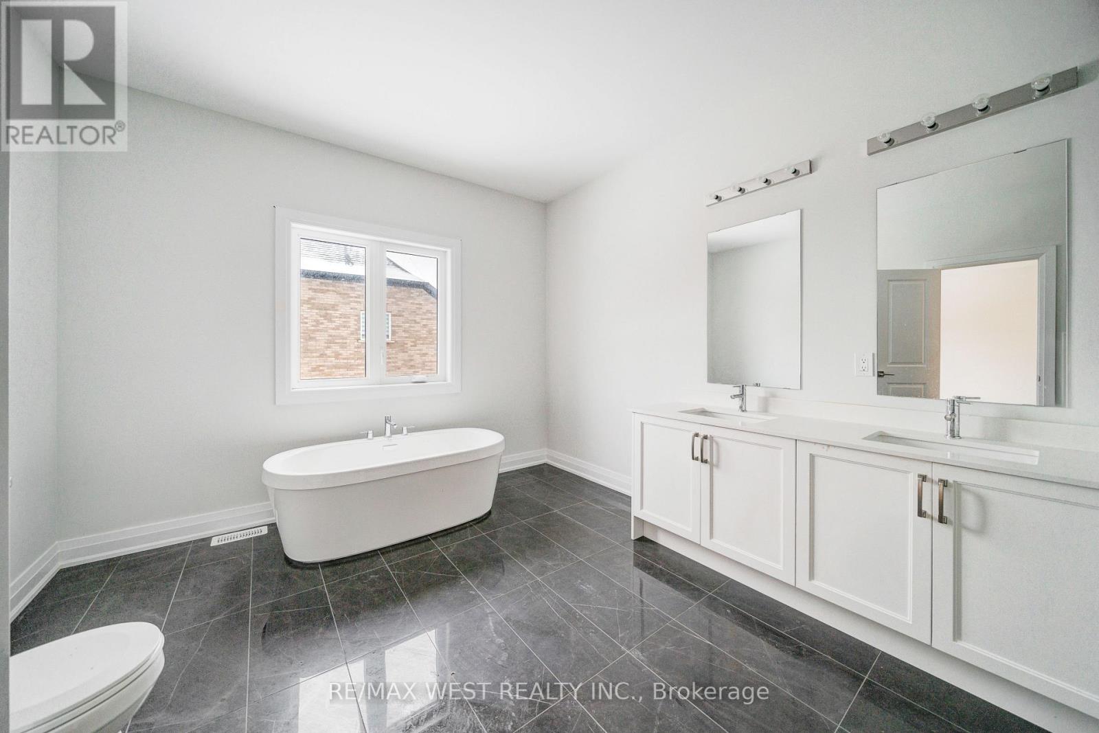 3 Speciosa Street, Richmond Hill, Ontario  L4E 2Y5 - Photo 26 - N12676574