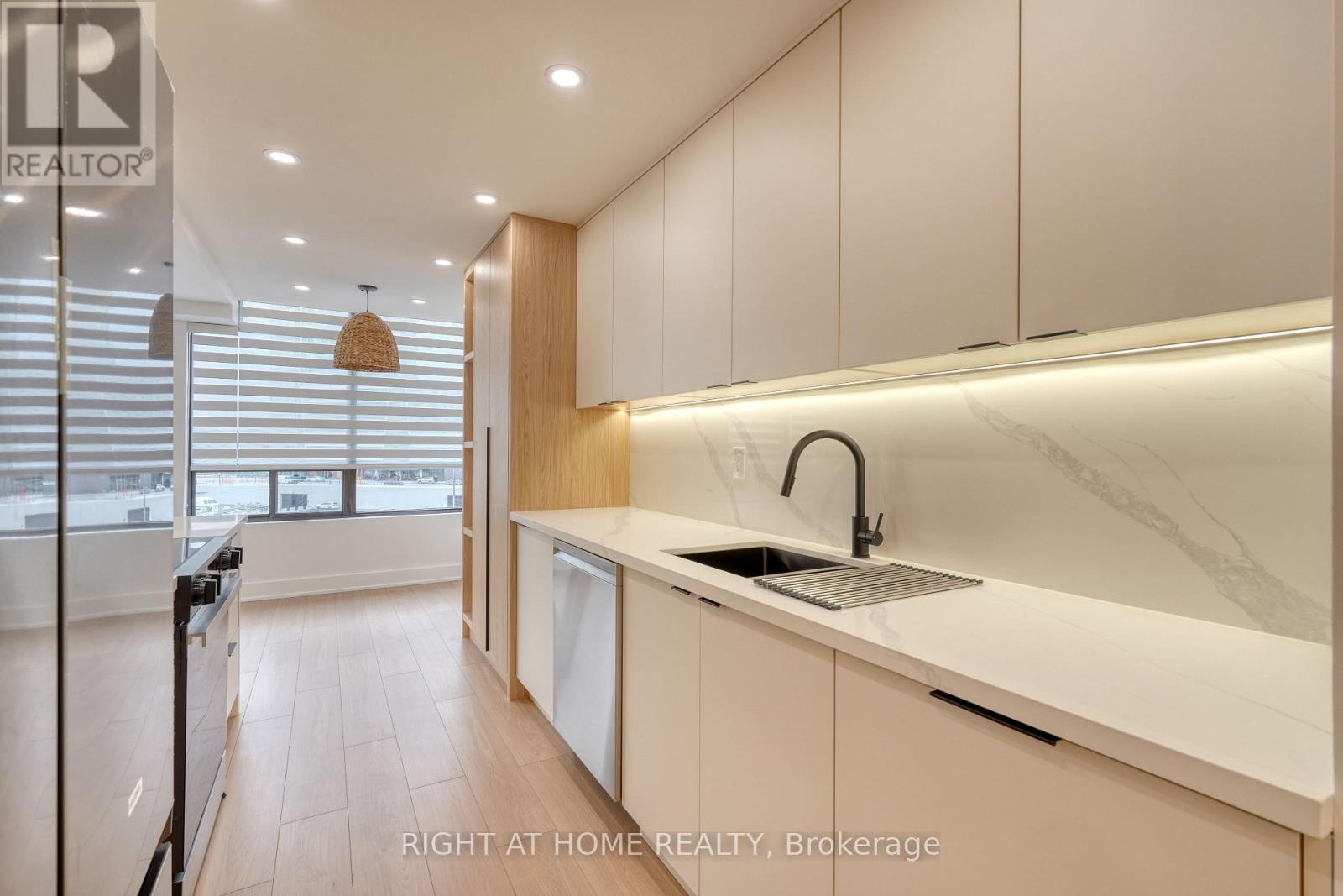 512 - 7460 Bathurst Street, Vaughan (Brownridge), Ontario  L4J 7K9 - Photo 12 - N12676648