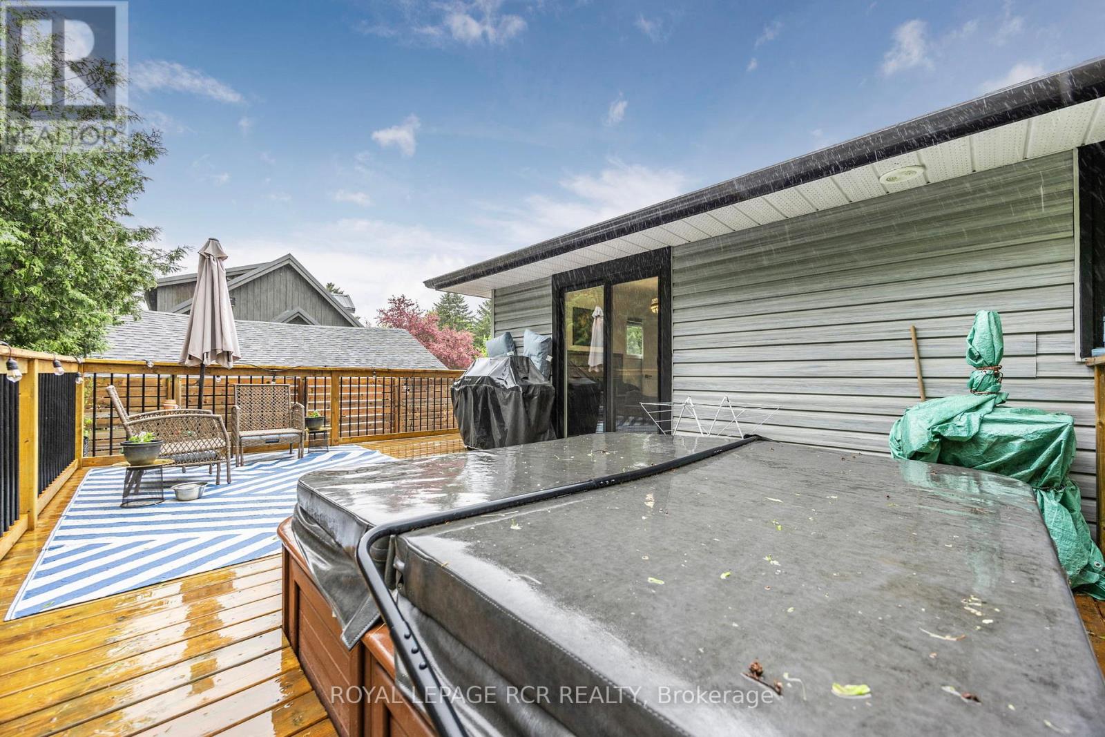 61 William Street E, Caledon, Ontario  L7K 1N7 - Photo 30 - W12168304