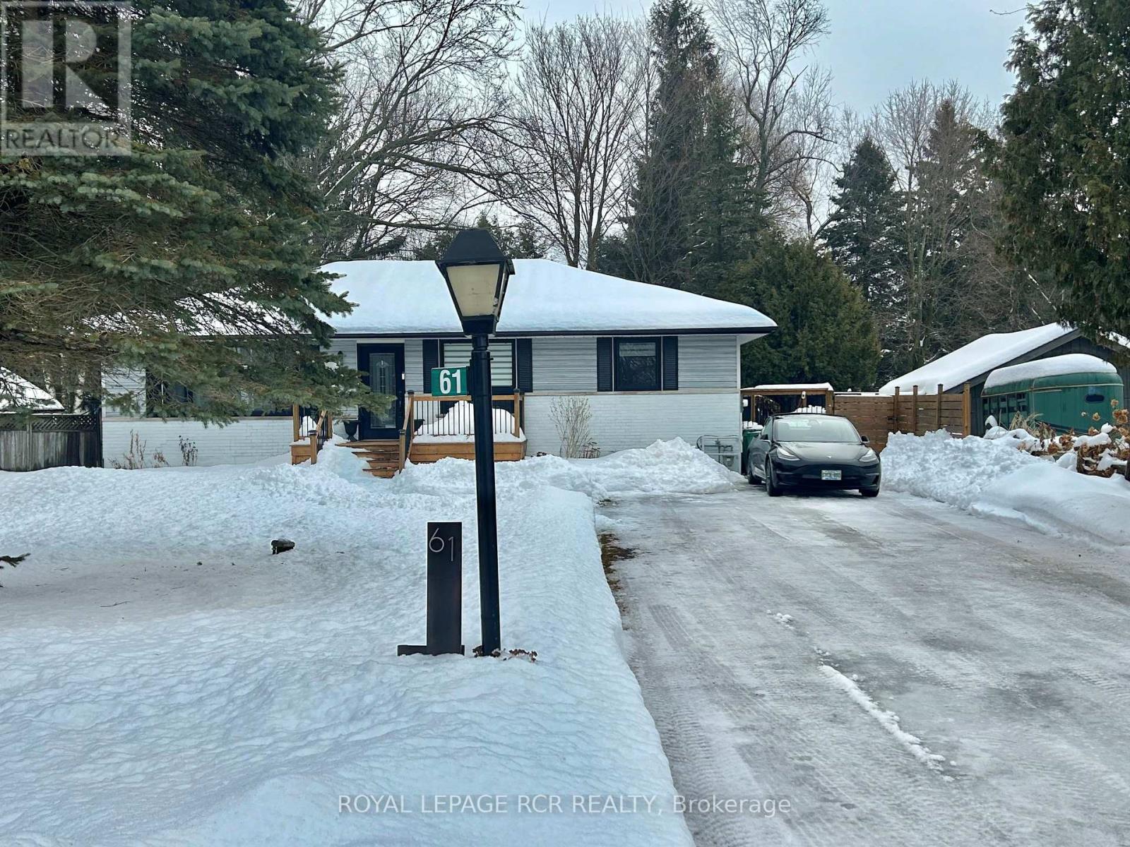 61 William Street E, Caledon, Ontario  L7K 1N7 - Photo 1 - W12562706