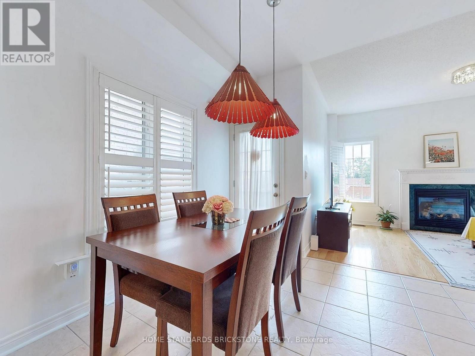 50 Versailles Crescent, Brampton, Ontario  L6P 3J9 - Photo 19 - W12473576