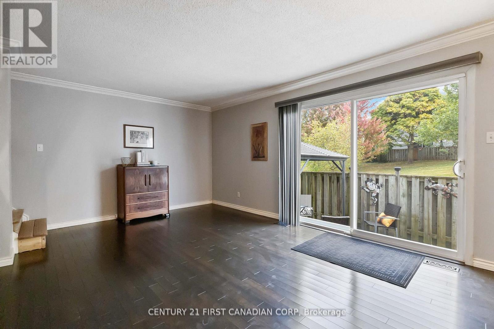 85 - 120 Centre Street, London South, Ontario  N6J 4X4 - Photo 4 - X12676782