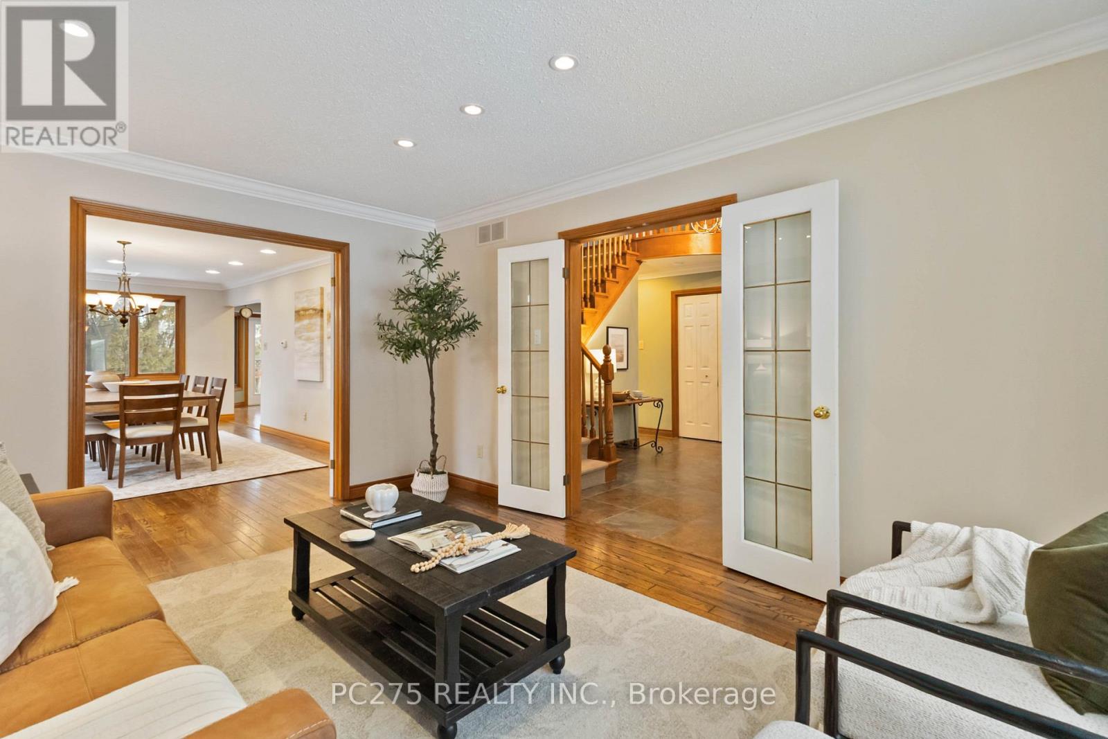 51 Mountainview Crescent, London South, Ontario  N6J 4M7 - Photo 11 - X12676812