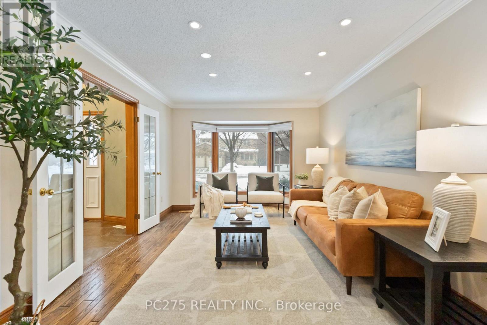 51 Mountainview Crescent, London South, Ontario  N6J 4M7 - Photo 9 - X12676812