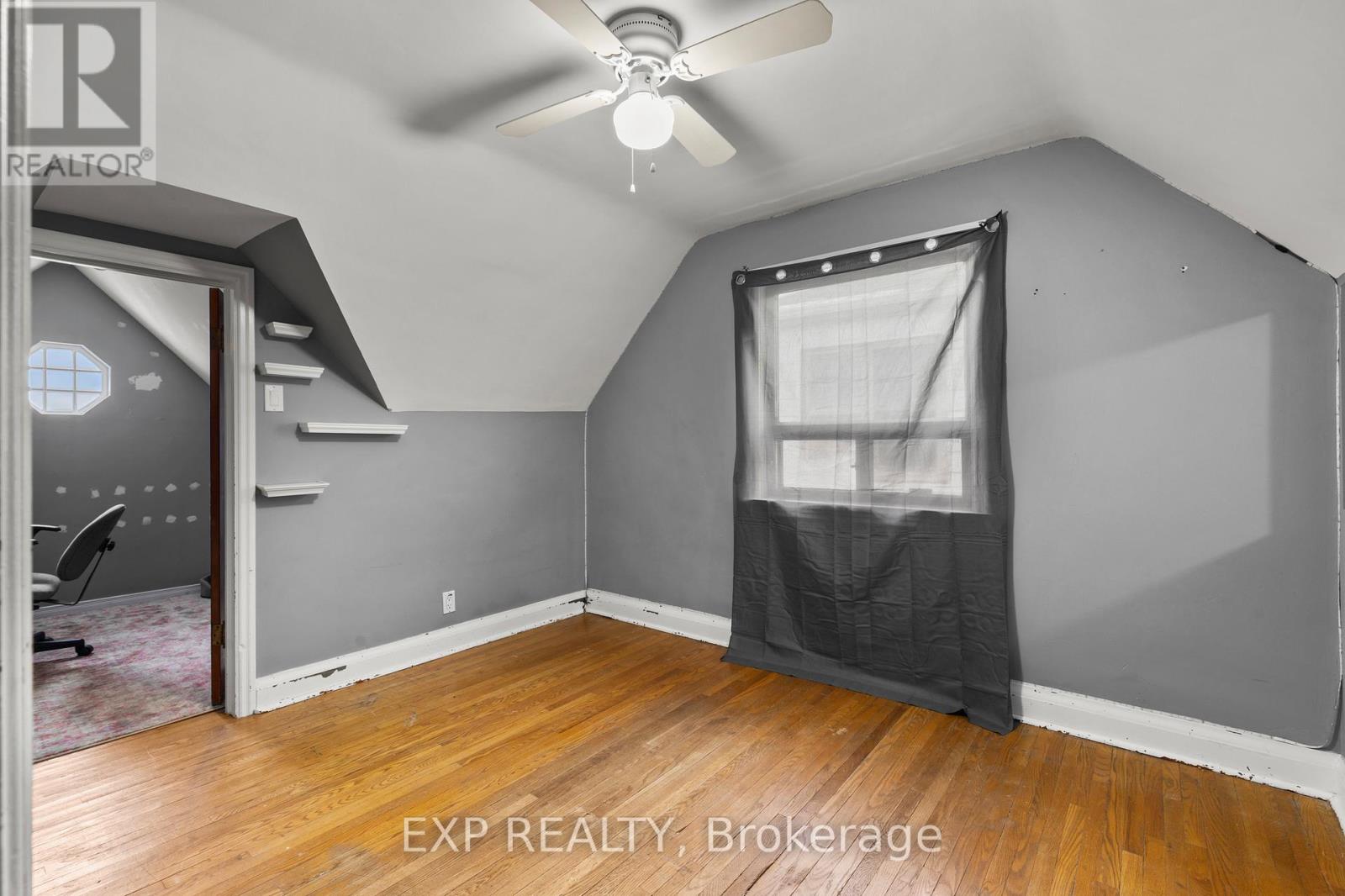 5692 North Street, Niagara Falls, Ontario  L2G 1J5 - Photo 12 - X12676728