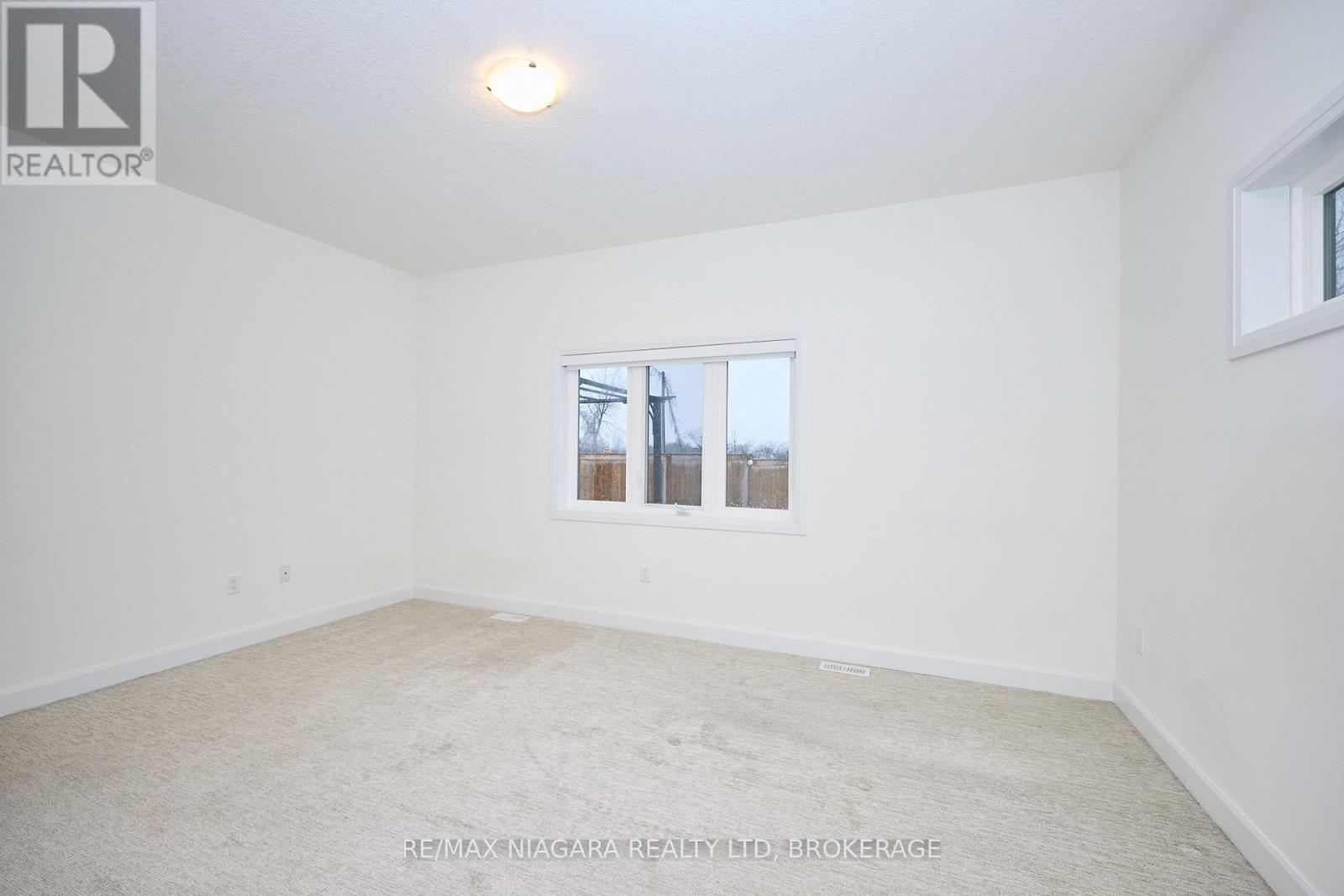 3 Beachwalk Crescent, Fort Erie (Crystal Beach), Ontario  L0S 1B0 - Photo 18 - X12676826