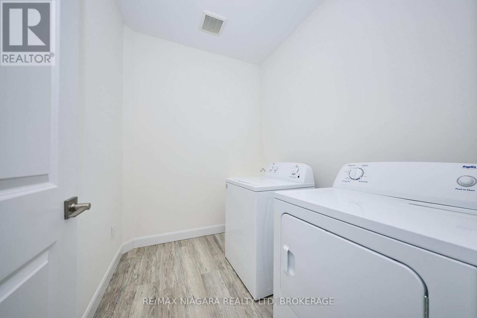 3 Beachwalk Crescent, Fort Erie (Crystal Beach), Ontario  L0S 1B0 - Photo 24 - X12676826