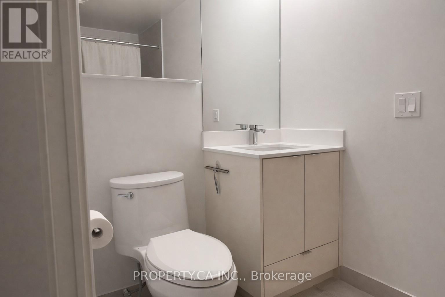 4509 - 100 Dalhousie Street, Toronto, Ontario  M5B 0C7 - Photo 3 - C12675602