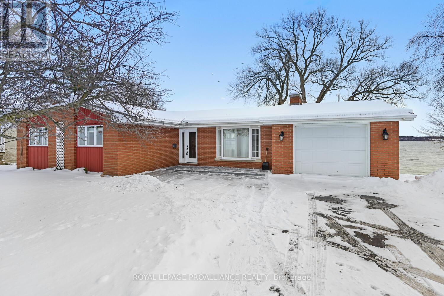 1675 County Rd 2 Road W, Prescott, Ontario  K0E 1T0 - Photo 2 - X12248966