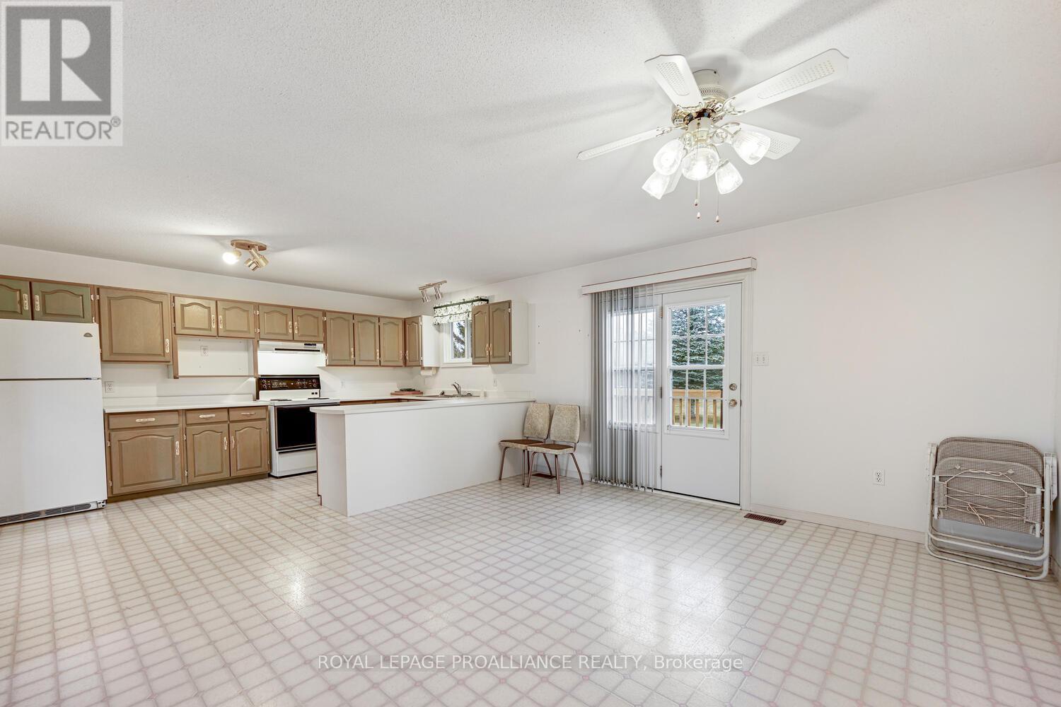 4018 Glen Smail Road, Augusta, Ontario  K0E 1X0 - Photo 16 - X12649020