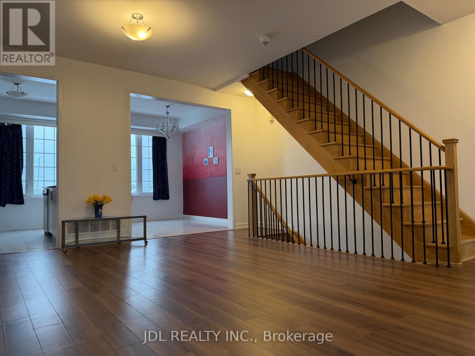 302 Clay Stones Street, Newmarket, Ontario  L3X 0M1 - Photo 3 - N12551832