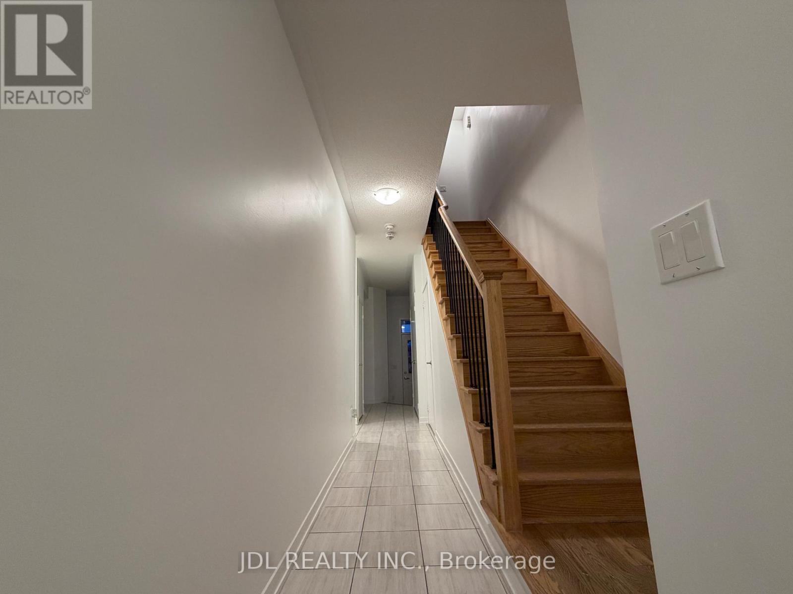 302 Clay Stones Street, Newmarket, Ontario  L3X 0M1 - Photo 20 - N12551832