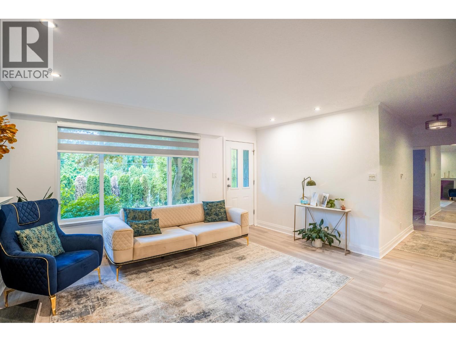 20955 118 Avenue, Maple Ridge, British Columbia  V2X 2M6 - Photo 11 - R3077366