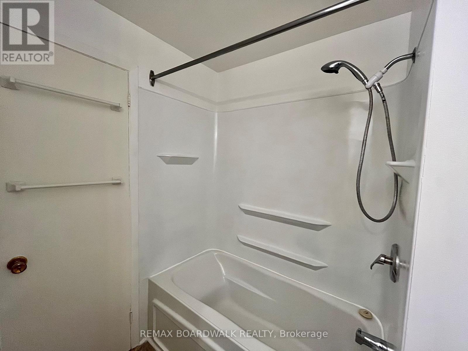 53j Sumac Street, Ottawa, Ontario K1J 7T7 - Photo 11 - X12674120