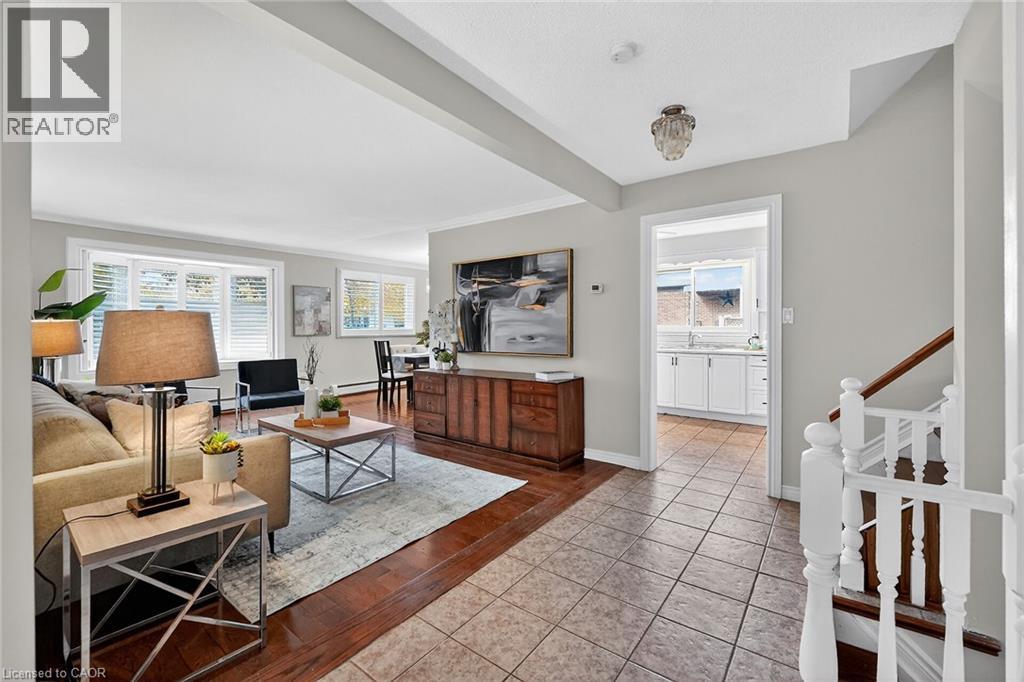 15 Grand Avenue, Grimsby, Ontario  L3M 2R6 - Photo 8 - 40796999