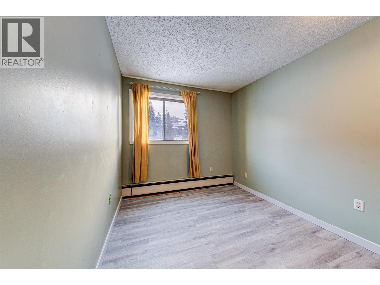 1286 Ponderosa Drive Unit# 404 D, Sparwood, British Columbia  V0B 2G2 - Photo 11 - 10371868