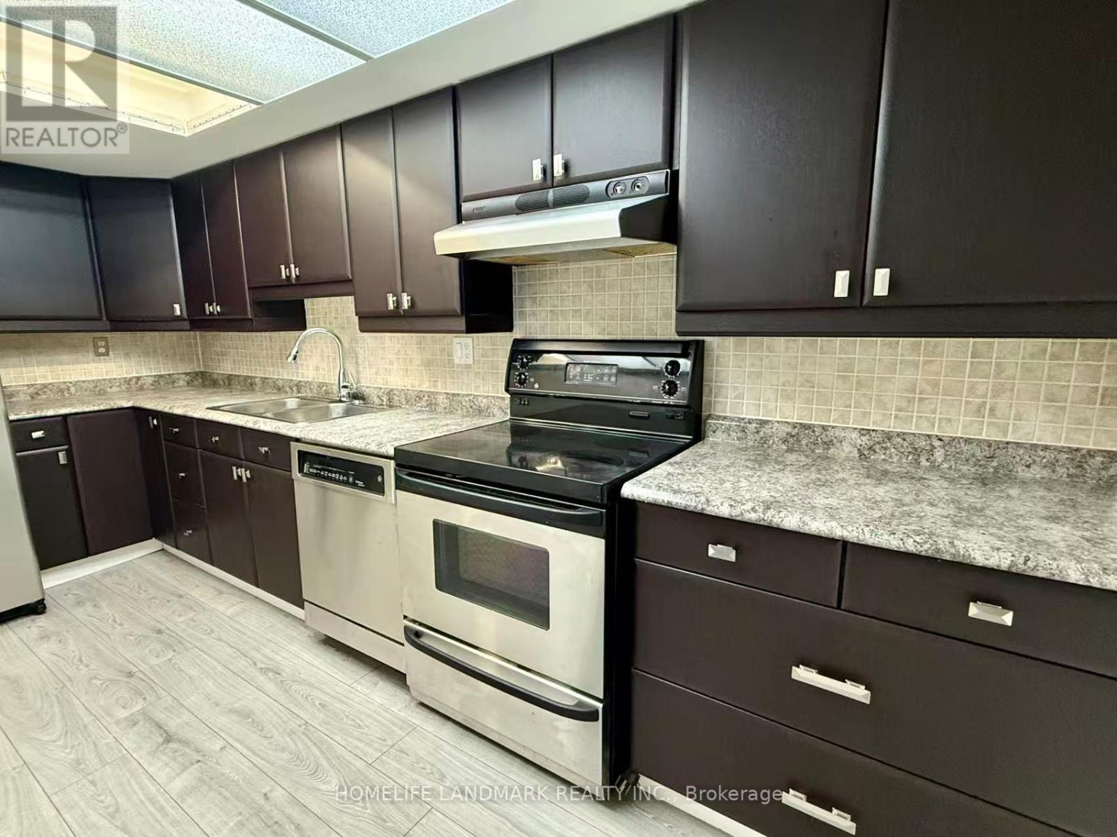 411 - 360 Bloor Street E, Toronto, Ontario  M4W 3M3 - Photo 6 - C12676790