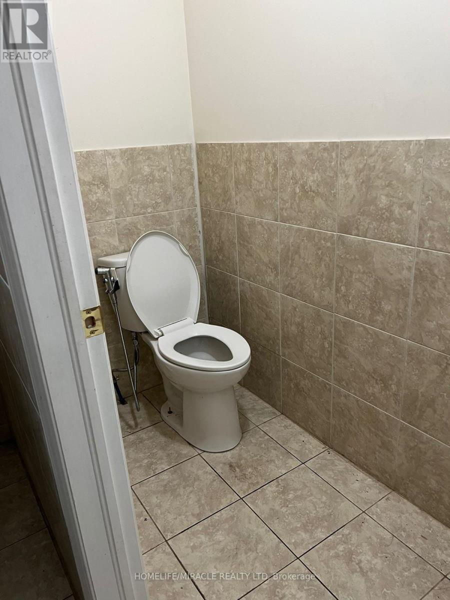 Unit 2 - 18 Ormerod Street, Toronto, Ontario  M1B 2Y2 - Photo 14 - E12676836