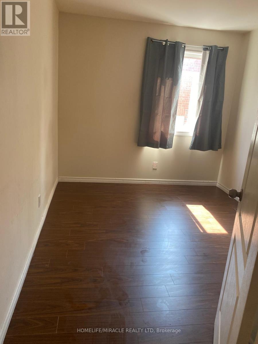 Unit 2 - 18 Ormerod Street, Toronto, Ontario  M1B 2Y2 - Photo 4 - E12676836