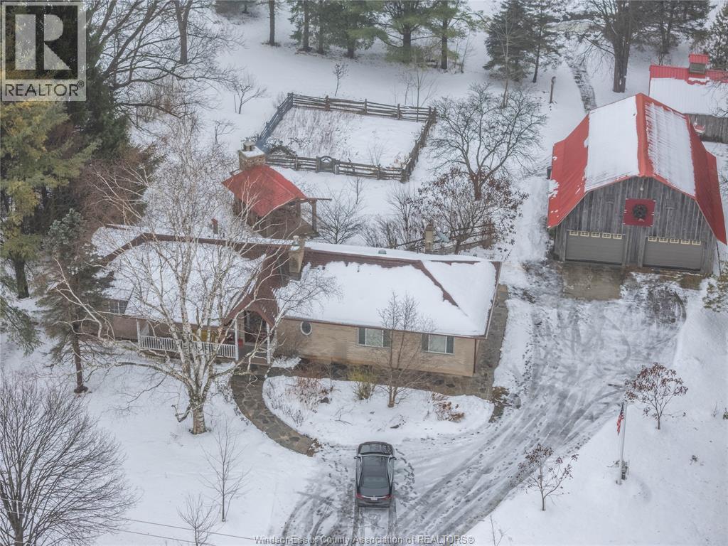 MLS# 26000593: 1480 GAINSBOROUGH ROAD, Middlesex Centre, Canada