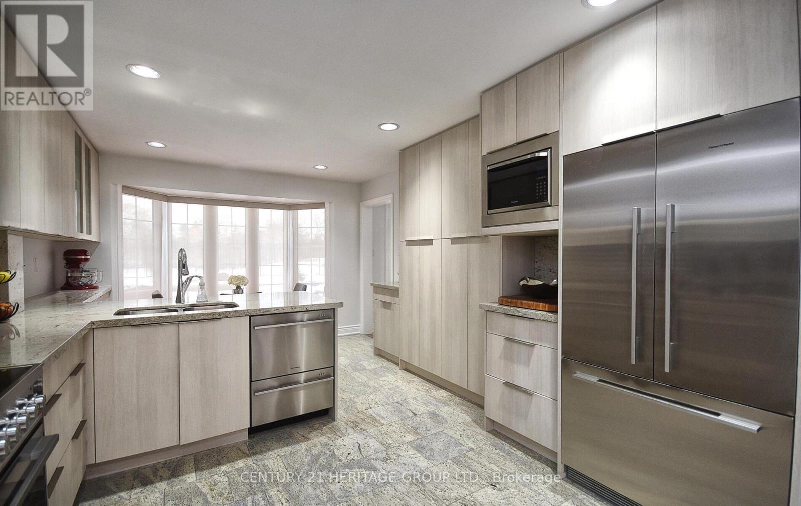 Main & Upper - 175 Bayview Fairways Drive, Markham, Ontario  L3T 2Y9 - Photo 10 - N12676724