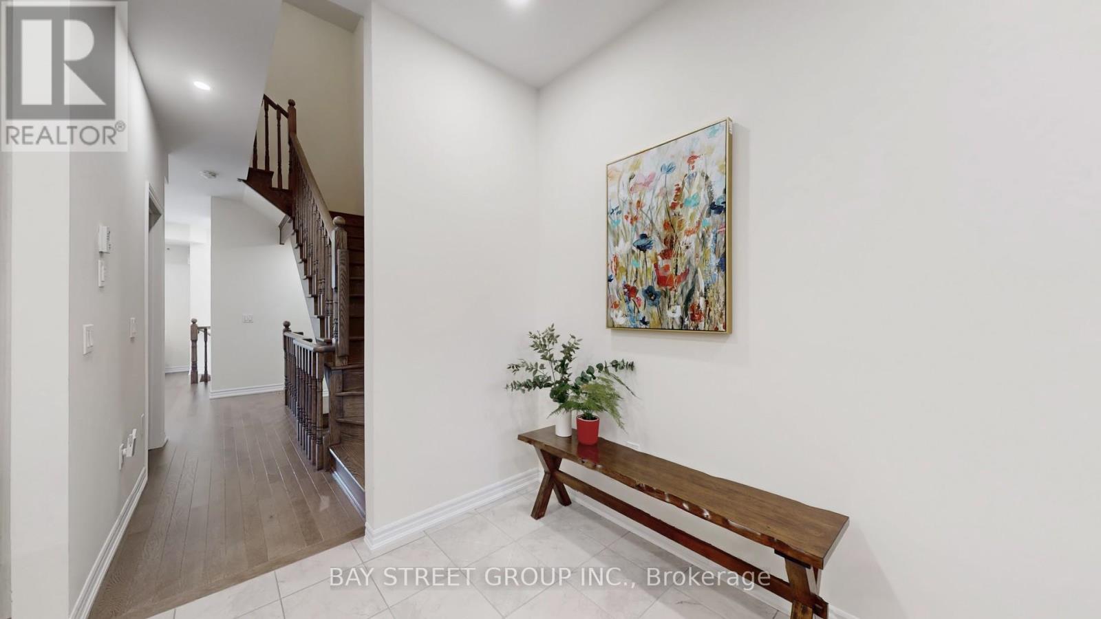 80 Puisaya Drive, Richmond Hill, Ontario  L4E 1L2 - Photo 12 - N12676778