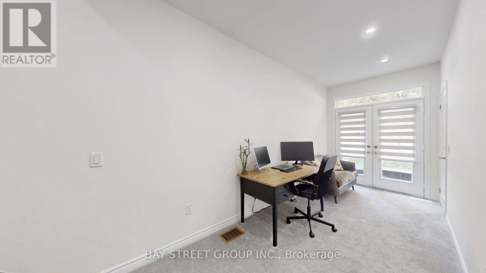 80 Puisaya Drive, Richmond Hill, Ontario  L4E 1L2 - Photo 27 - N12676778