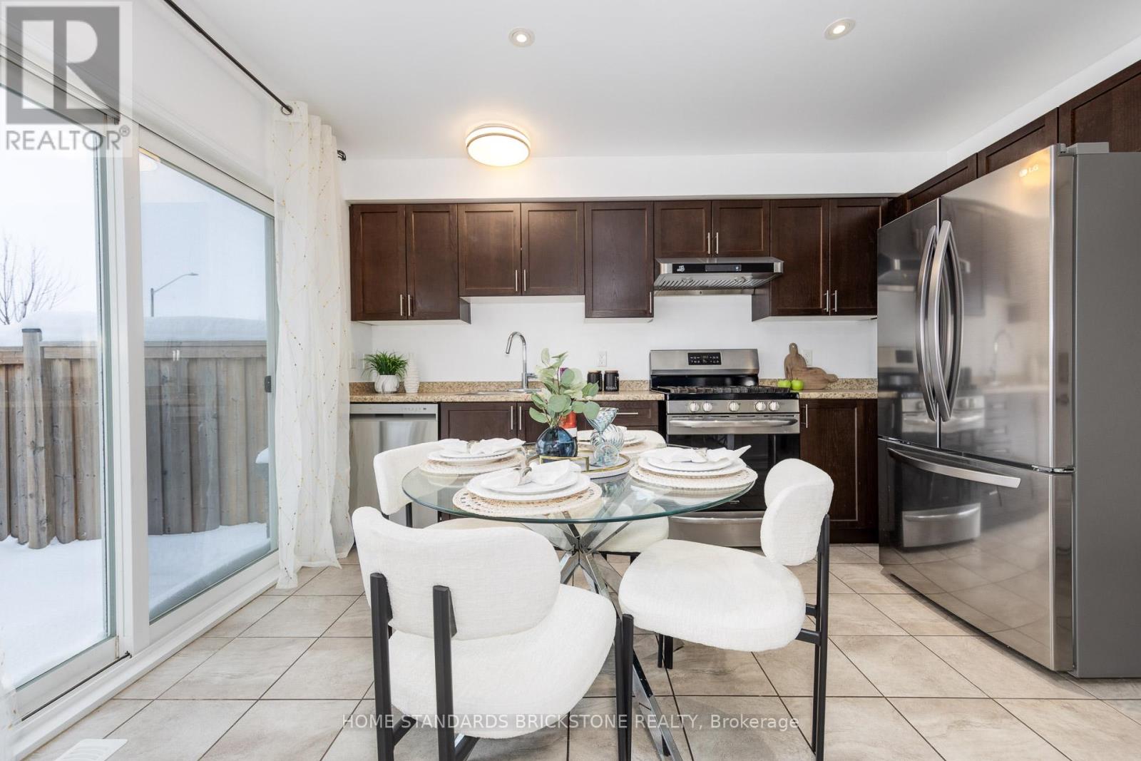 90 Frank's Way, Barrie (Allandale), Ontario  L4N 3J1 - Photo 7 - S12676752