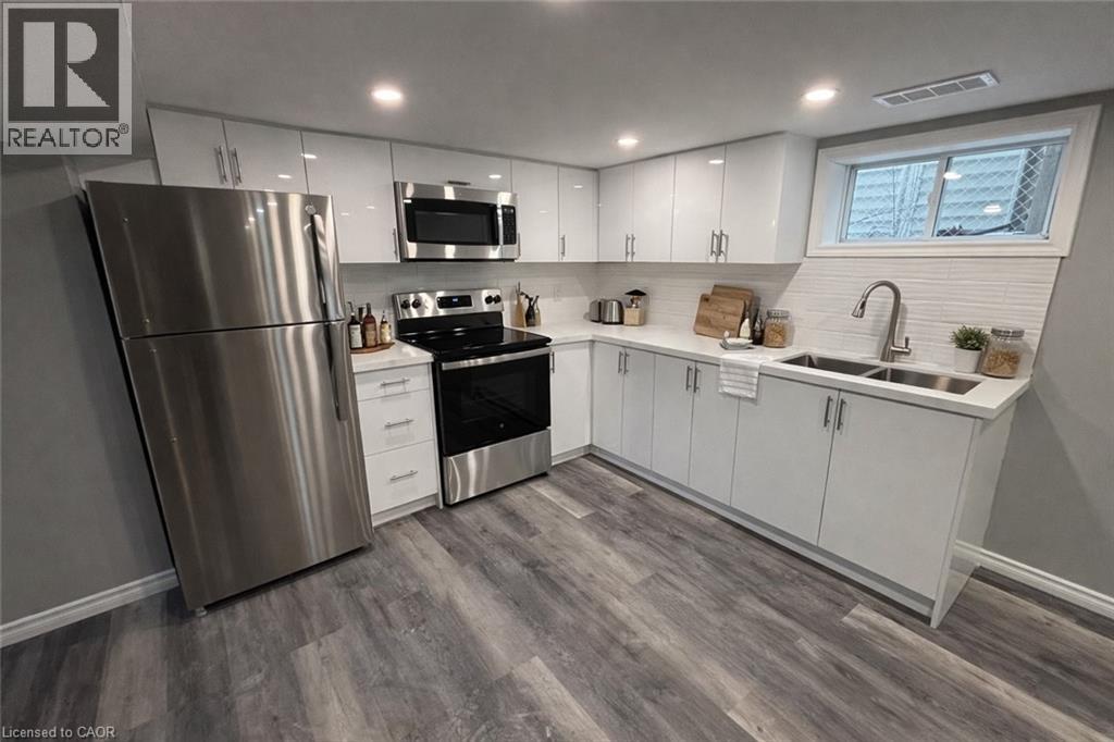 90 Lorne Street Unit# 2, St. Catharines, Ontario  L2P 3C4 - Photo 3 - 40797078