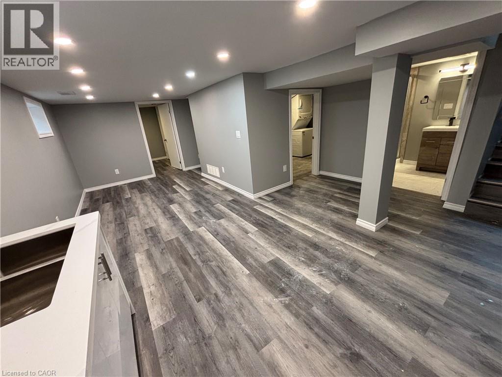 90 Lorne Street Unit# 2, St. Catharines, Ontario  L2P 3C4 - Photo 4 - 40797078