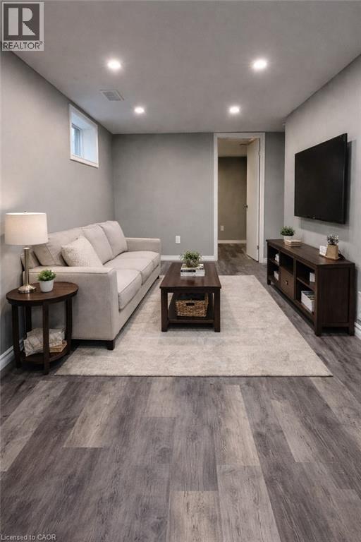 90 Lorne Street Unit# 2, St. Catharines, Ontario  L2P 3C4 - Photo 5 - 40797078