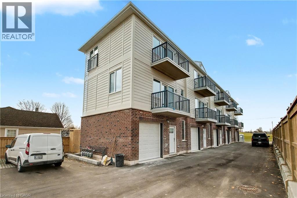 172 Kehl Street Unit# 4, Kitchener, Ontario  N2M 3V2 - Photo 3 - 40797036
