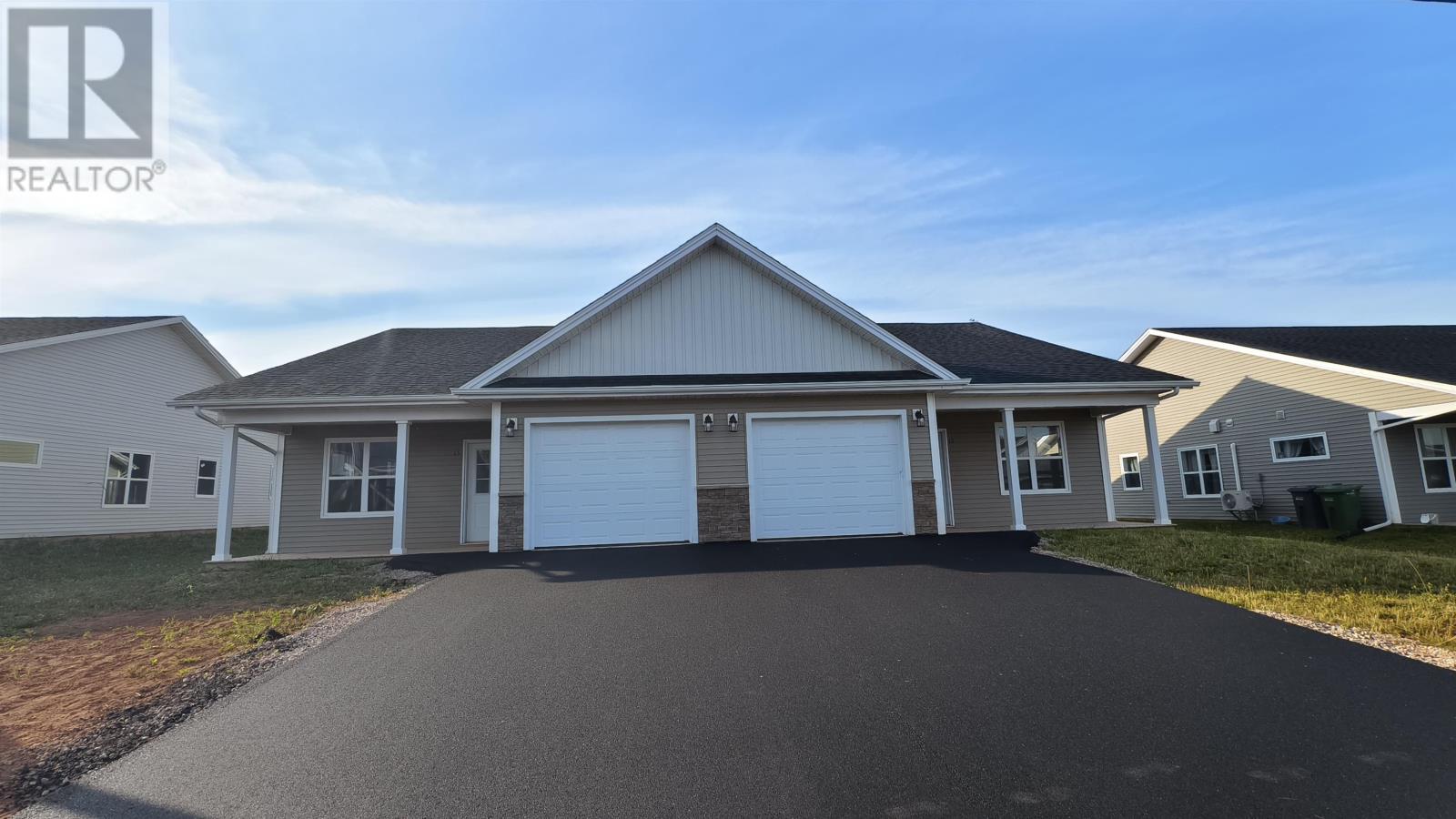 15 Aidan Street, Charlottetown, Prince Edward Island  C1E 3P9 - Photo 2 - 202600421