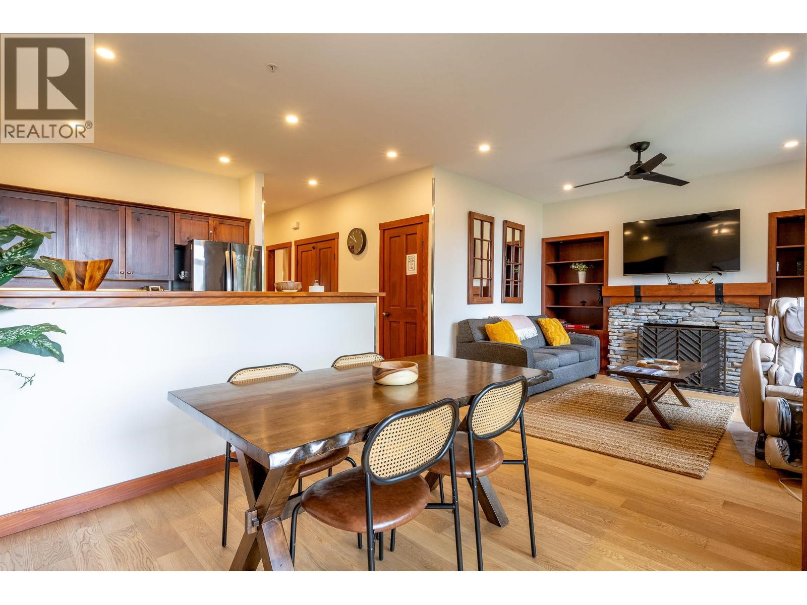 4 2301 Taluswood Place, Whistler, British Columbia  V8E 0P8 - Photo 6 - R3075153