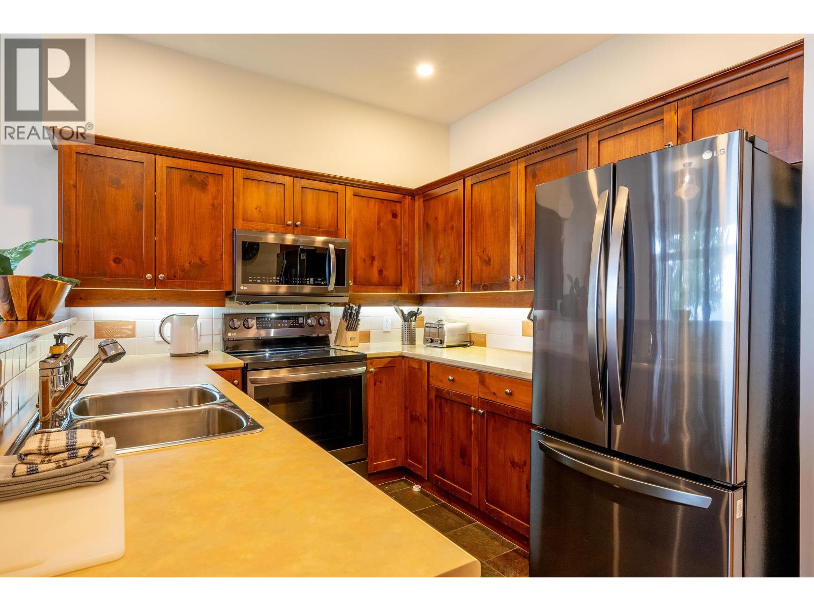 4 2301 Taluswood Place, Whistler, British Columbia  V8E 0P8 - Photo 12 - R3075153