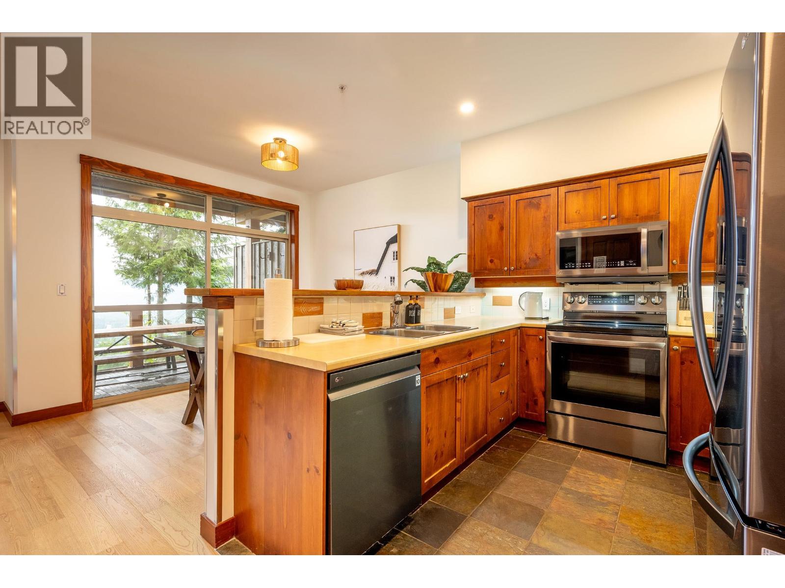 4 2301 Taluswood Place, Whistler, British Columbia  V8E 0P8 - Photo 11 - R3075153